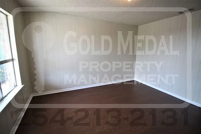 2 bed, 1.0 bath, 739 sqft, $550 — Photo 3