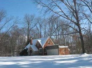 935 W Maitland Ln, New Castle, PA 16105