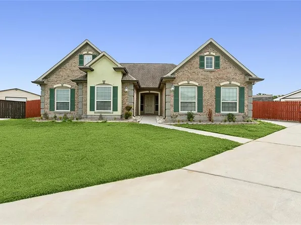 2488 New Iberia Cir, Marrero, LA 70072