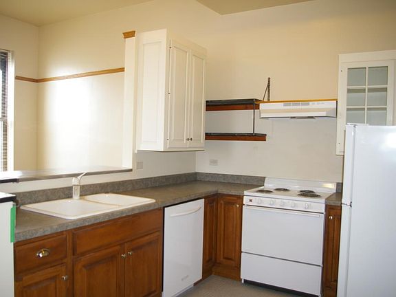 2nd image of 104 N Benton St APT 208