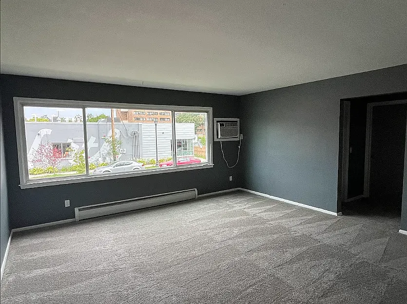2 bed, 1100 sqft, $1,685 — Photo 3