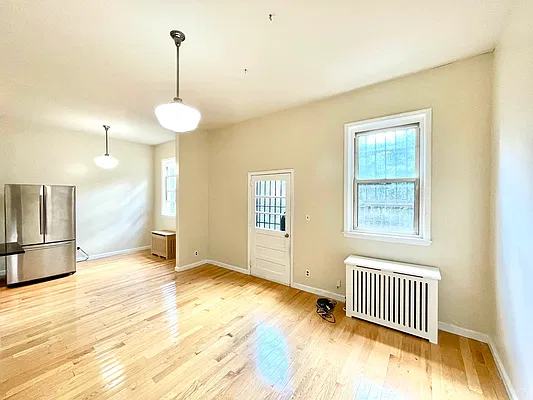 Rented by Pear NYC LLC | media 27