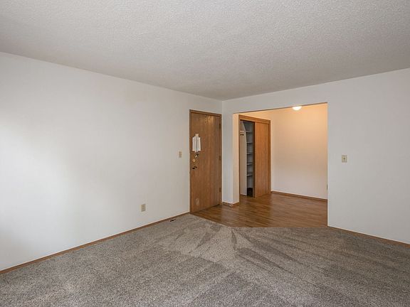 3rd image of 303 Finkbine Ln #6434d3f5a