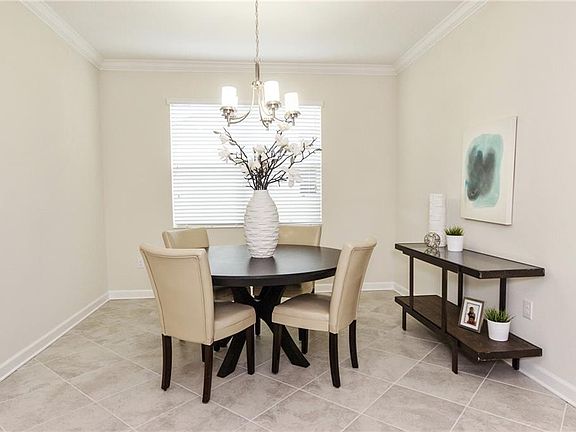 5th image of 3132 Langdon Ln
