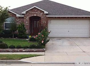 7513 Almondale Dr, Fort Worth, TX 76131