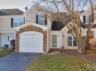 853 W Saratoga Cir, Island Lake, IL 60042