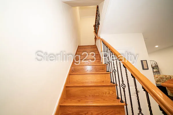 Rented by Sterling Realty Solution Inc | media 8