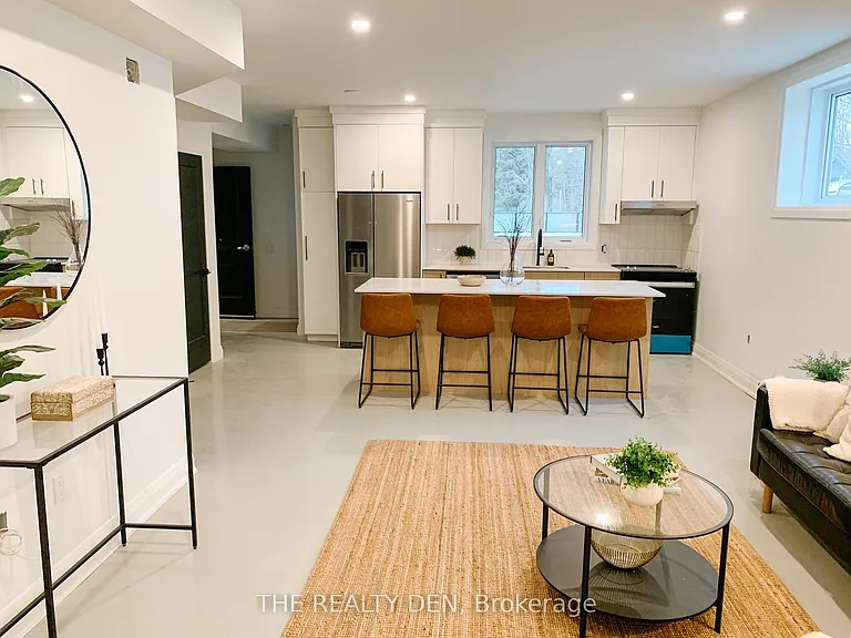 150 Alma St #101 — Photo 1