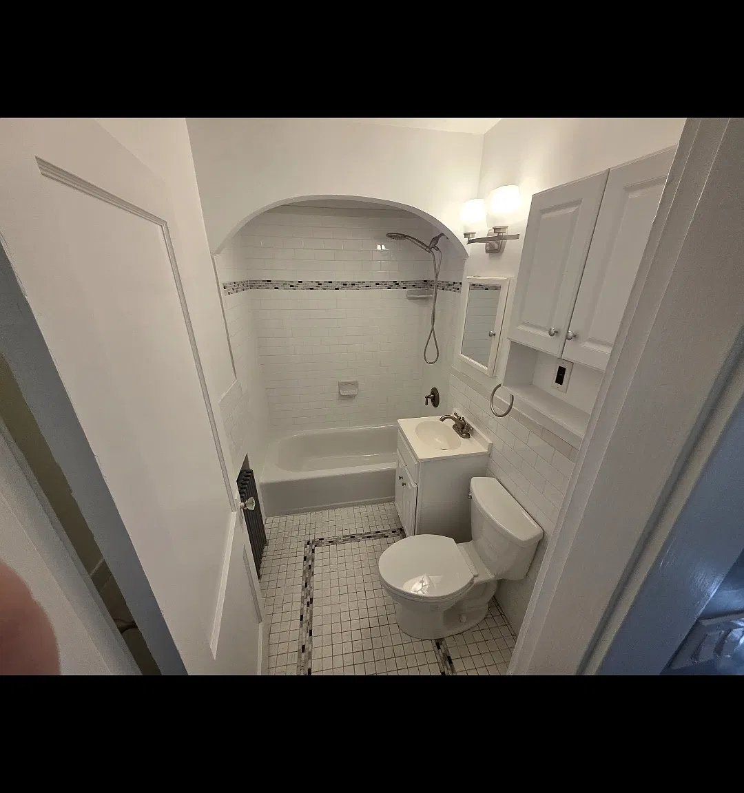 3 bed, 892 sqft, $3,000 — Photo 4