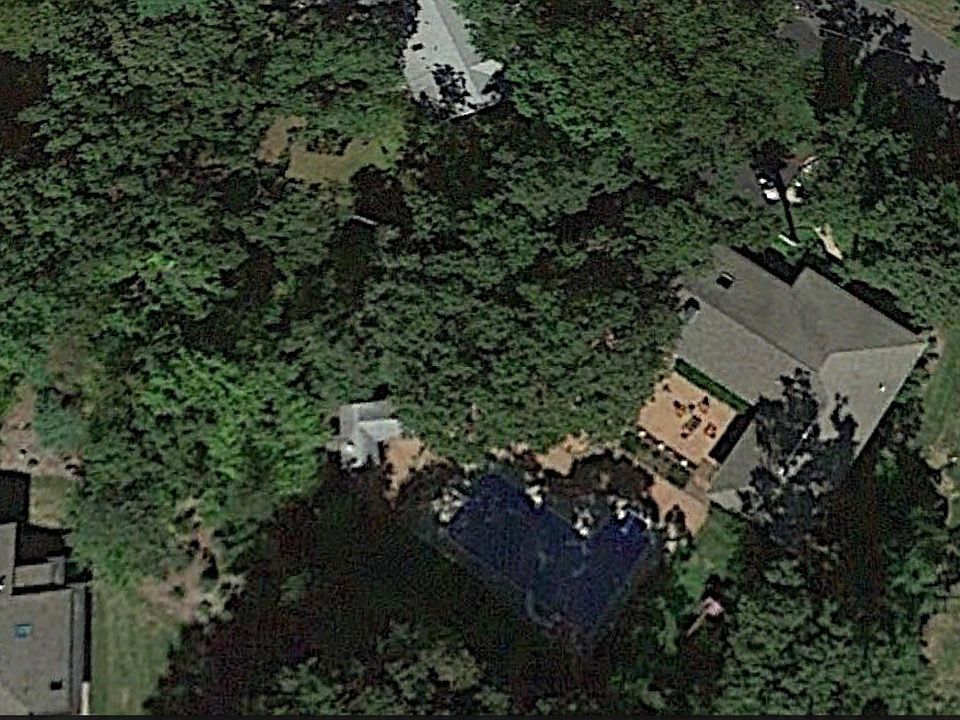 2nd image of 6981 Happy Hollow Rd