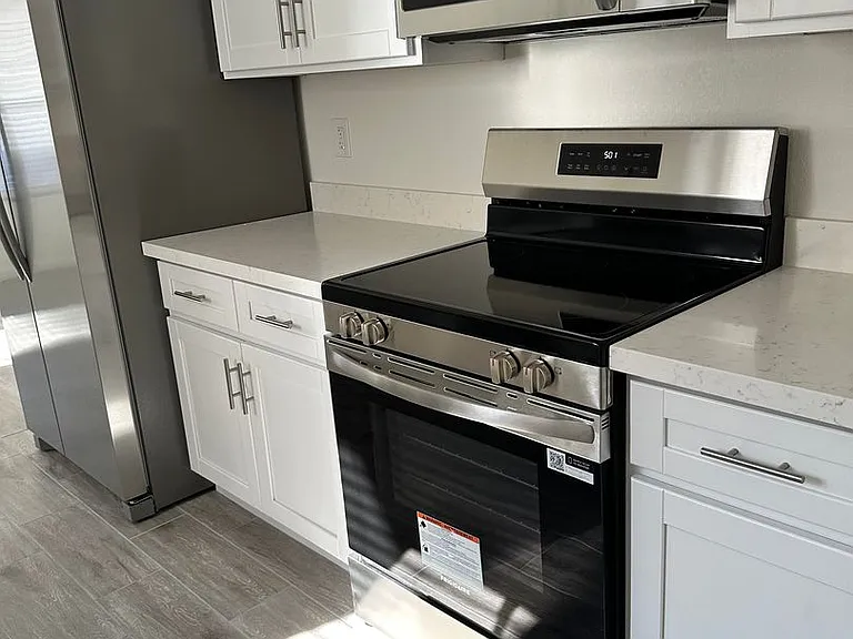 1430 W Camino Ct — Photo 10