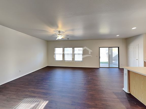 4th image of 18541 W Valerie Dr
