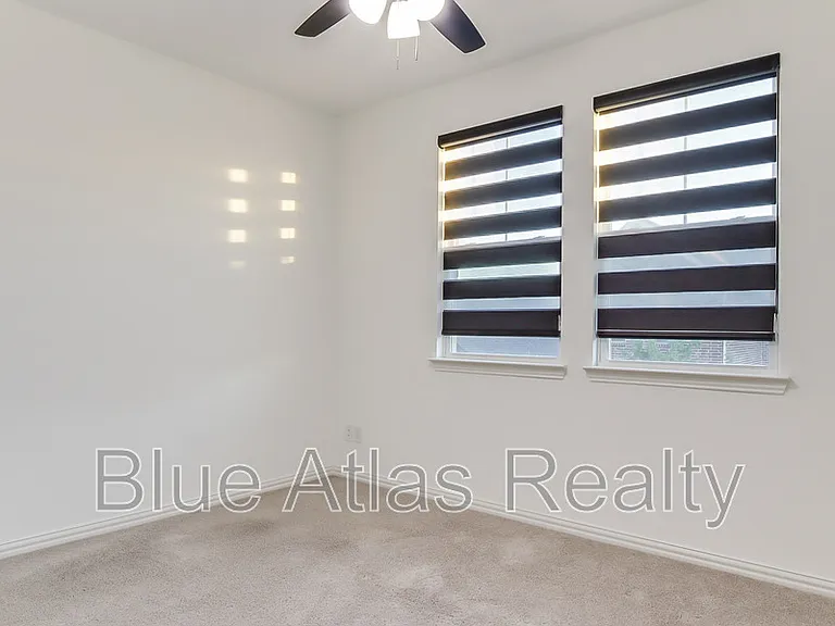 235 Woodson St — Photo 14