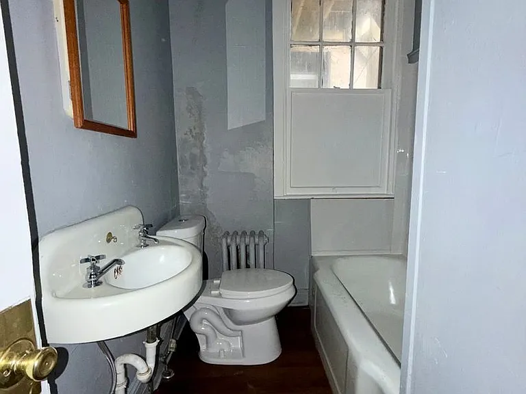 51 S Macdade Blvd #A — Photo 12