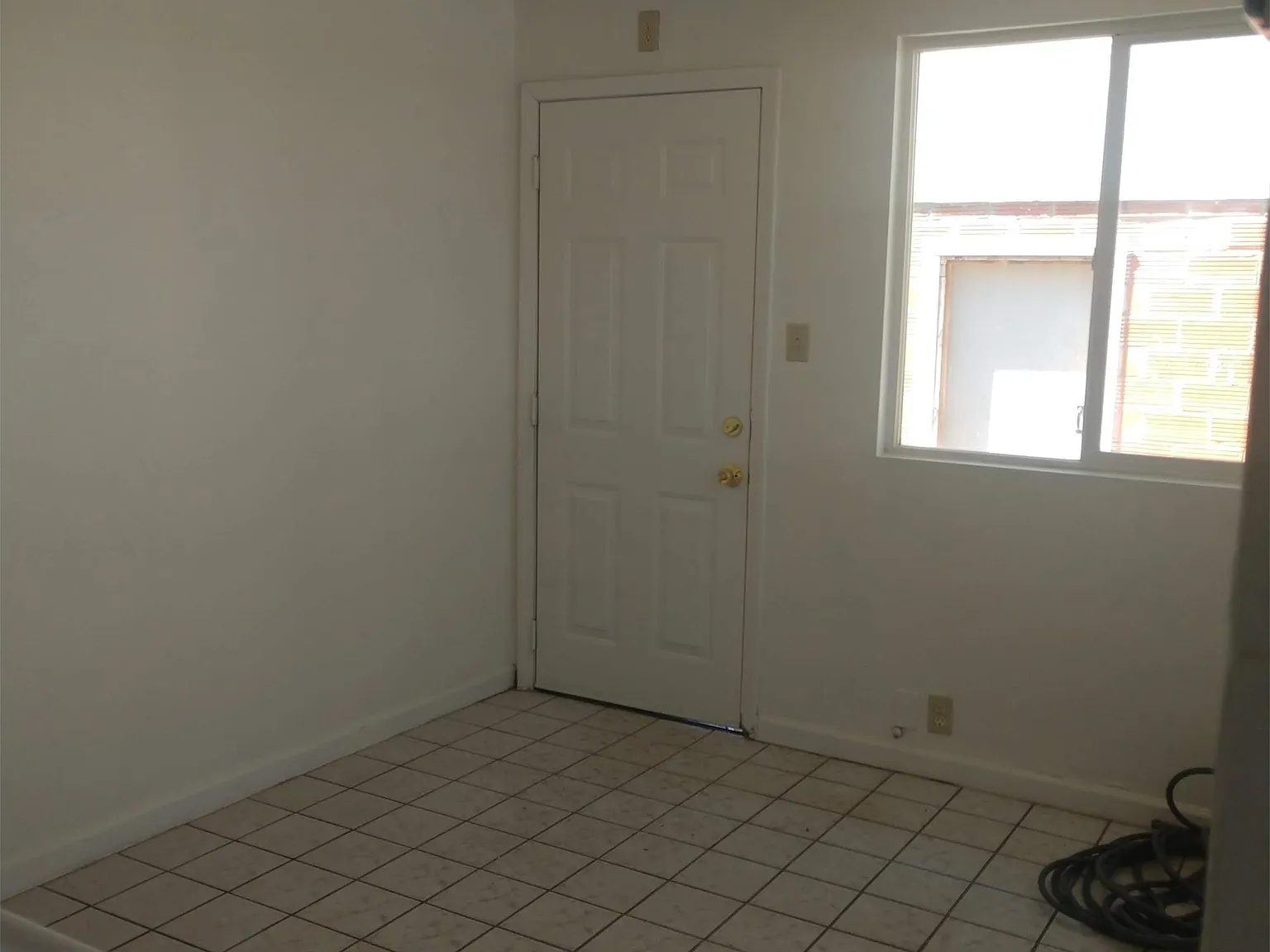 5349 Yosemite Boulevard - 1 — Photo 2