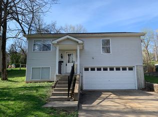 407 E Miller St, De Soto, MO 63020