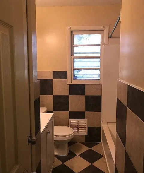 3241 Delmar Ln NW — Photo 4