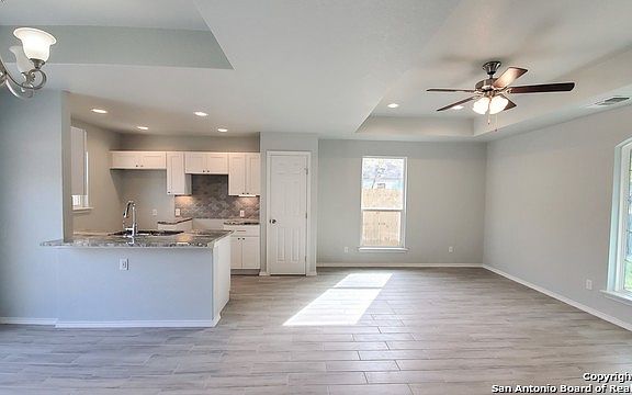 5th image of 516 N San Gabriel Ave