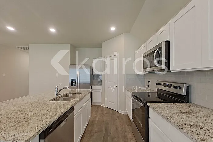 118 Santiago Ct — Photo 11