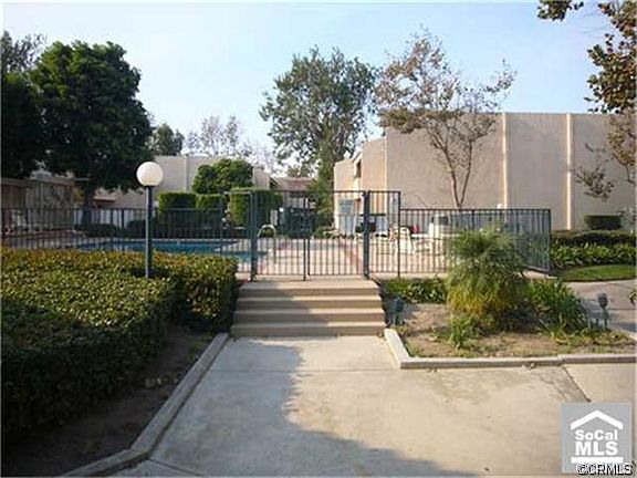 5th image of 1101 W Macarthur Blvd Unit 203
