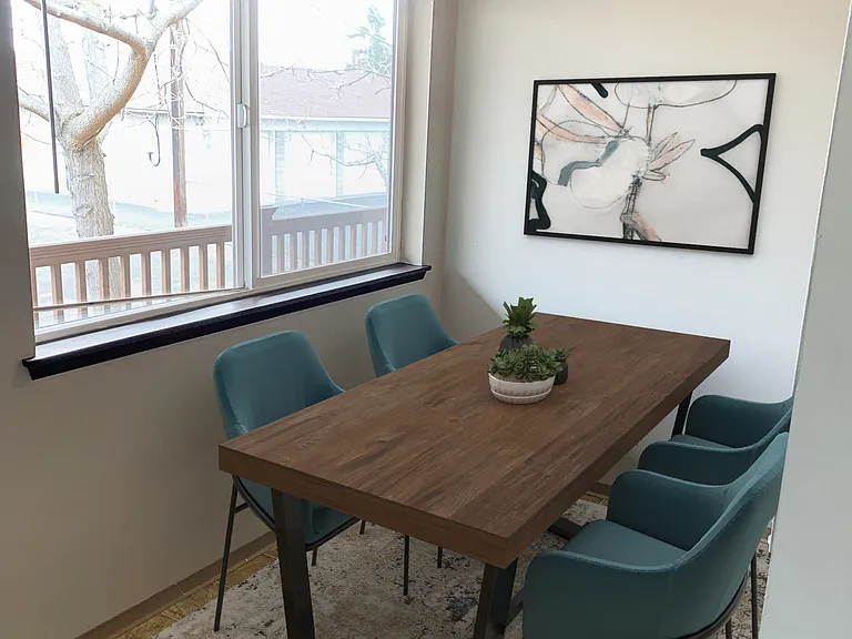 314 1/2 N 41st Ave #3L — Photo 4