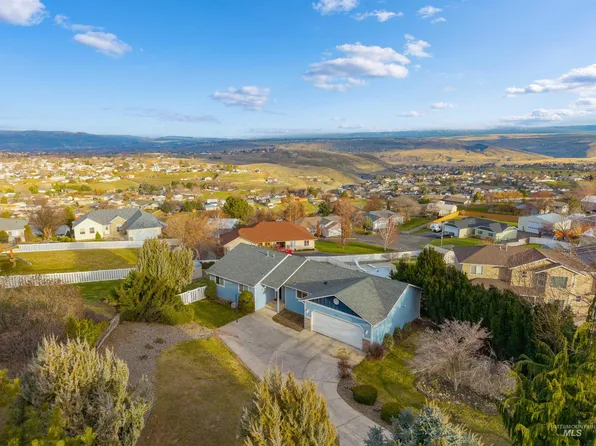 2995 Dove Dr, Clarkston, WA 99403