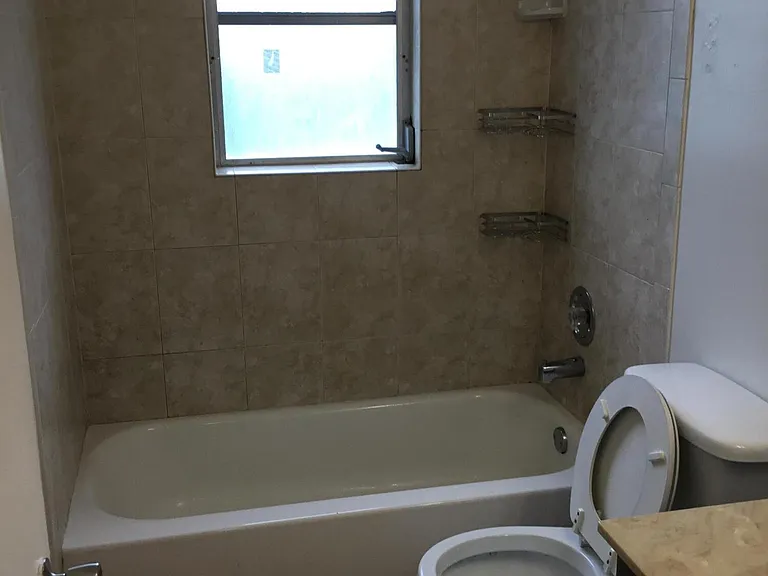 7860 NW 50th St #301 — Photo 22
