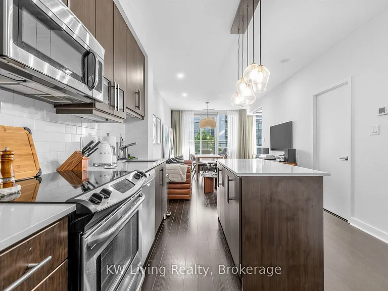 1171 Queen St W #305 — Photo 3