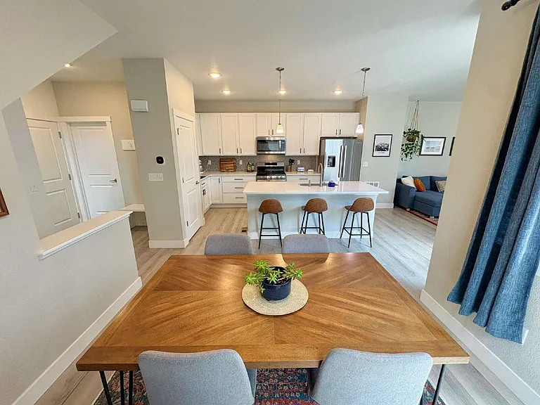 4909 Brule Dr — Photo 3