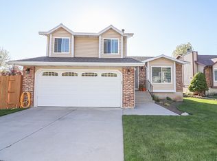 888 S Rice Cir, Farmington, UT 84025