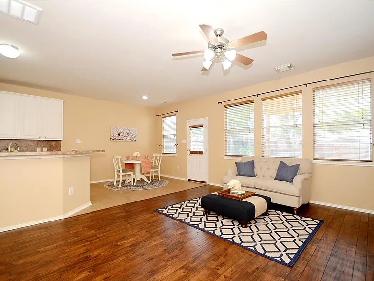 5606 Claybeck Ln — Photo 5