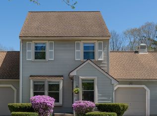 3 Larson Dr #3, Hampstead, NH 03841