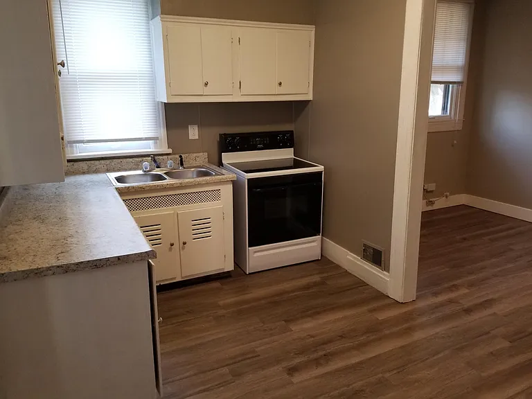 Kitchen from entry