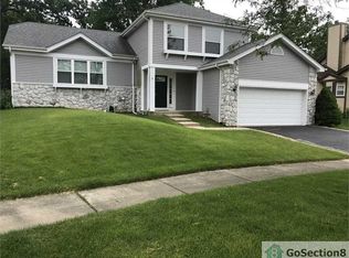 5 Foxboro Ct, Streamwood, IL 60107
