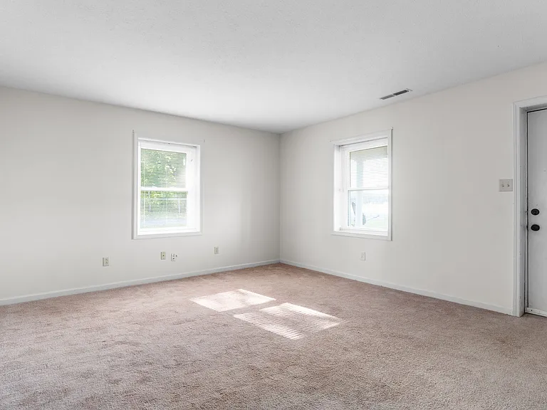 286 Thompsonville Ln #103 — Photo 10