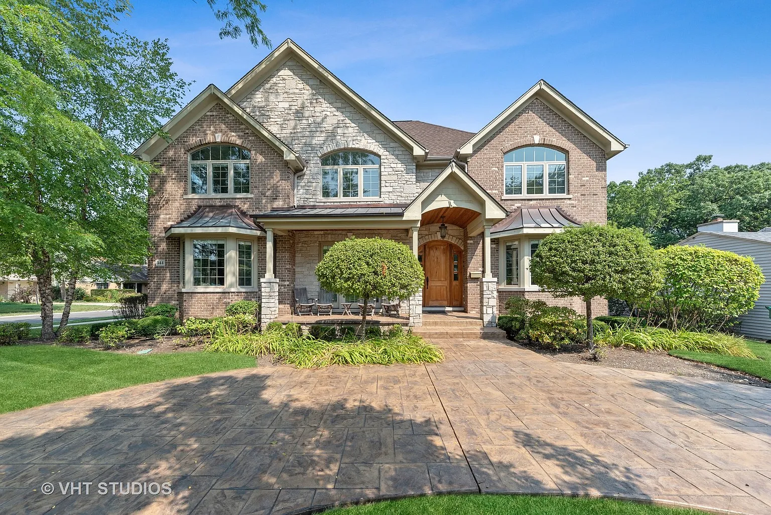544 Cumnor Ct photo 1
