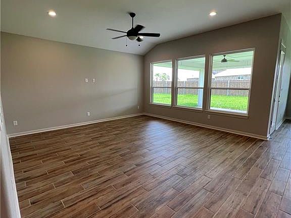 4th image of 14701 Brazos Cir