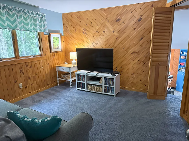 34 Indian Spring Rd — Photo 7