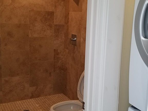 5th image of 2820 T St Unit 202