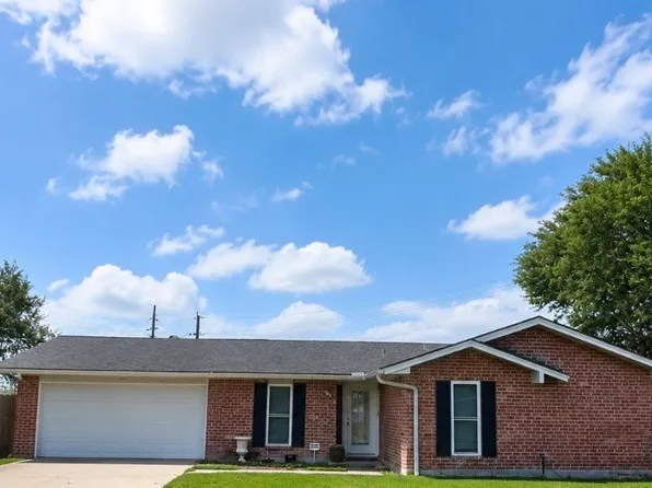 1706 Dawn Breeze Dr, Corpus Christi, TX 78412