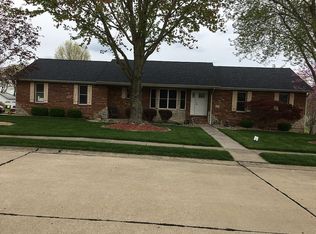 9 Barley Dr, Troy, IL 62294