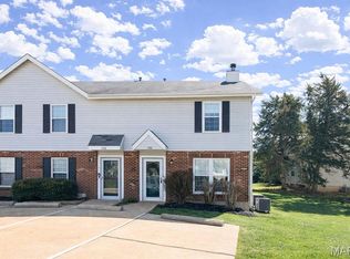 146 Country Trace Ct, Saint Peters, MO 63304