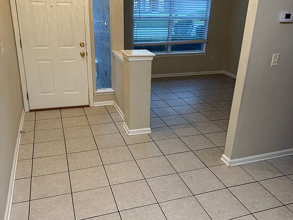 2nd image of 373 Maplewood Dr