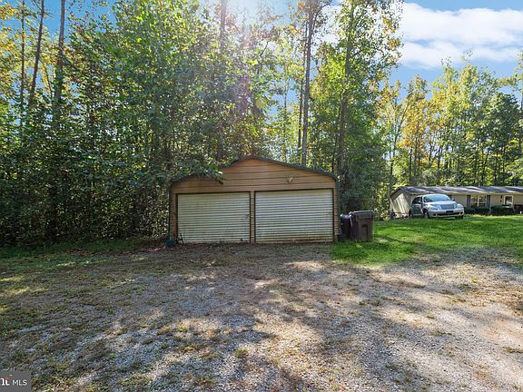 4th image of 11016 Forest Hollow Dr