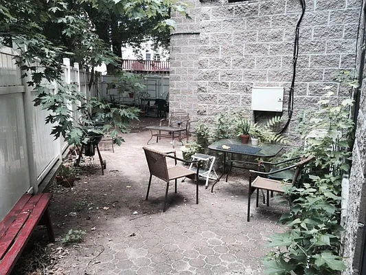 Rented by Premier Metro Realty Corp | media 11