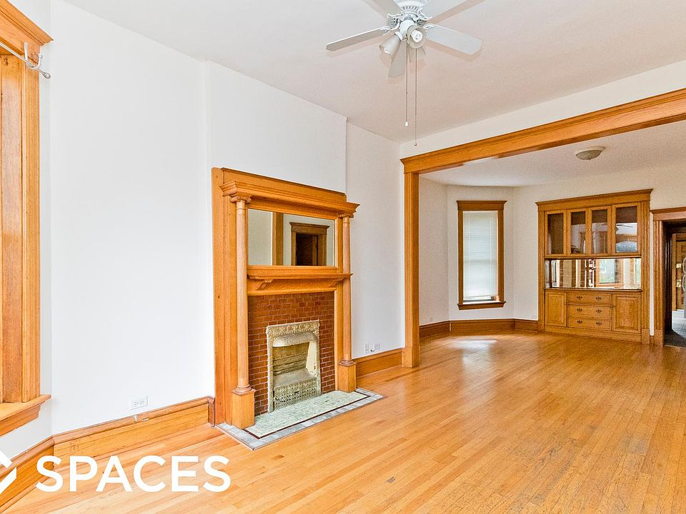 1st image of 2118 N Whipple St #1SRE