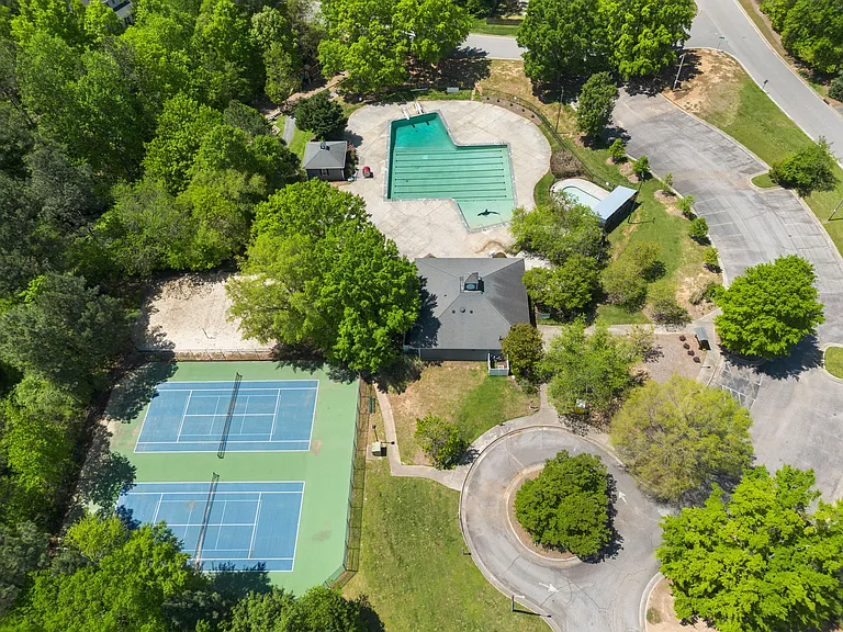 1011 New Chester Ct — Photo 47