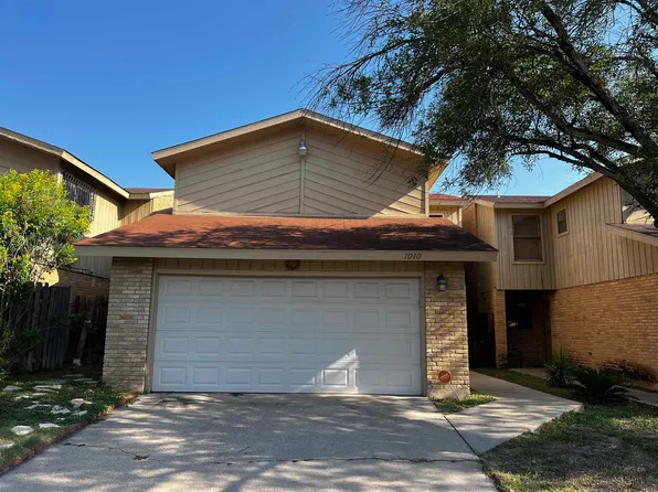 1010 Castle Heights Dr, Laredo, TX 78041