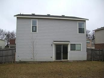 2nd image of 230 Green Meadows Rd #R