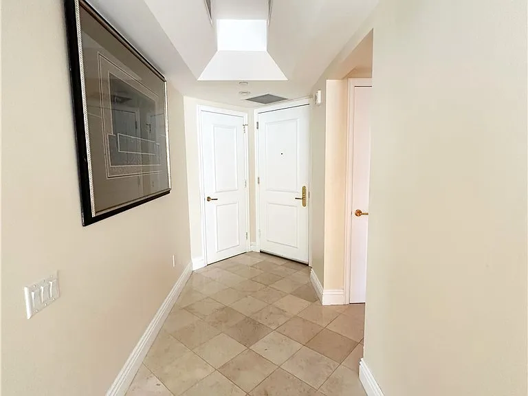 2747 Paradise Rd #1706 — Photo 8